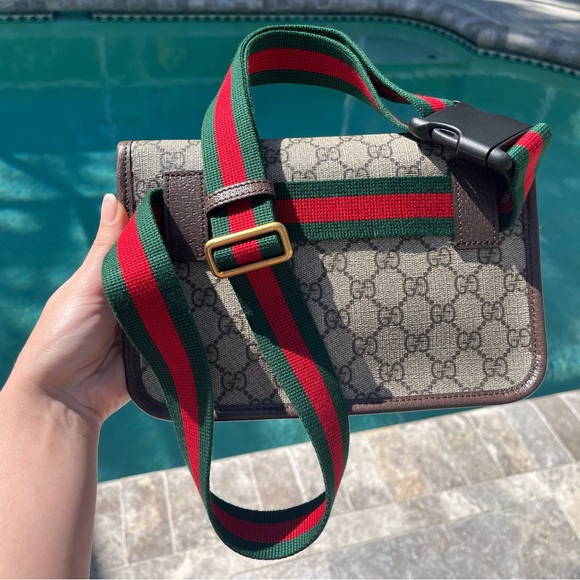 Gucci GG Supreme Vintage Belt Bag - Picture 8 of 14
